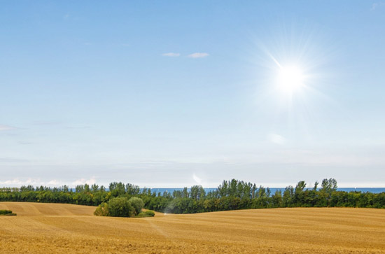 张掖7月12日天气预报:高温33℃~低温17℃，晴，不会下雨