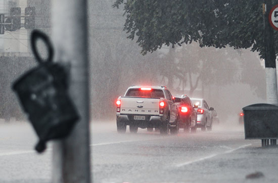 6月14日桂林会下雨 今日暴雨转大雨温度27℃~23℃