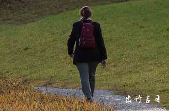 2024年7月4日踏青吉日一览表 2024年7月4日踏青日子好吗