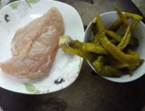 怎么做鸡脯肉 酱辣椒炒鸡胸肉香辣可口又低脂