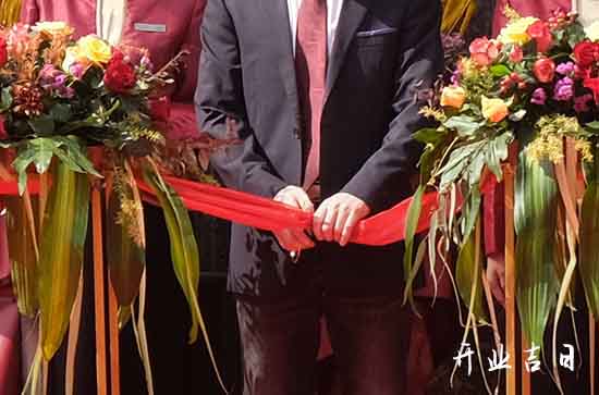 2024农历三月初二是黄道吉日吗 能店铺开张吗