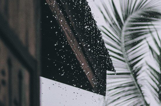雨天天气幽默搞笑朋友圈文案80句