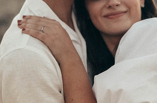 2025年10月520情人节是黄道吉日吗 2025年520情人节是办婚礼的好日子吗